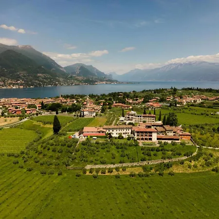 Palazzo Trevignane La Bella Scuderia Apartment